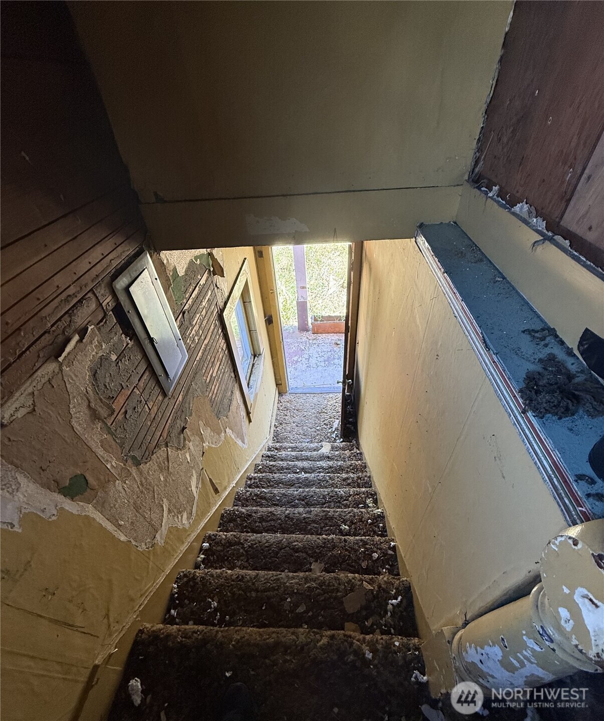 222 12th Street Property Photo 24