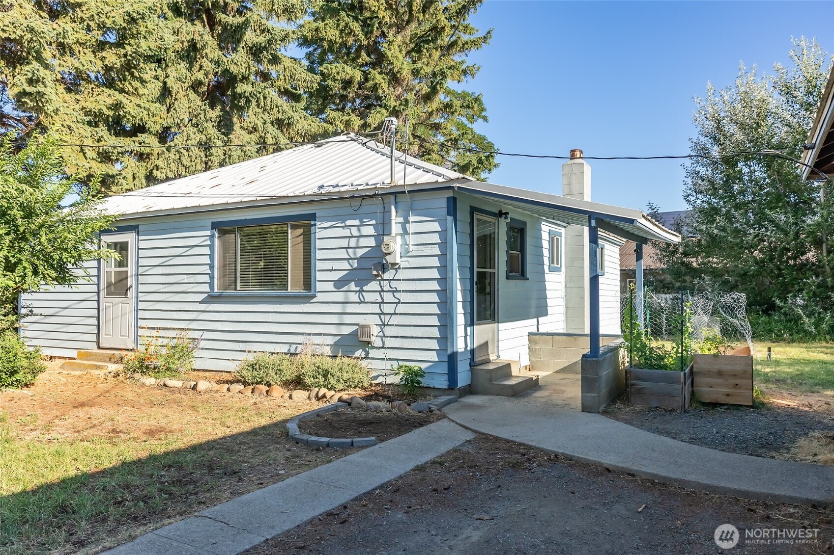 110 Strande Road Property Photo 1