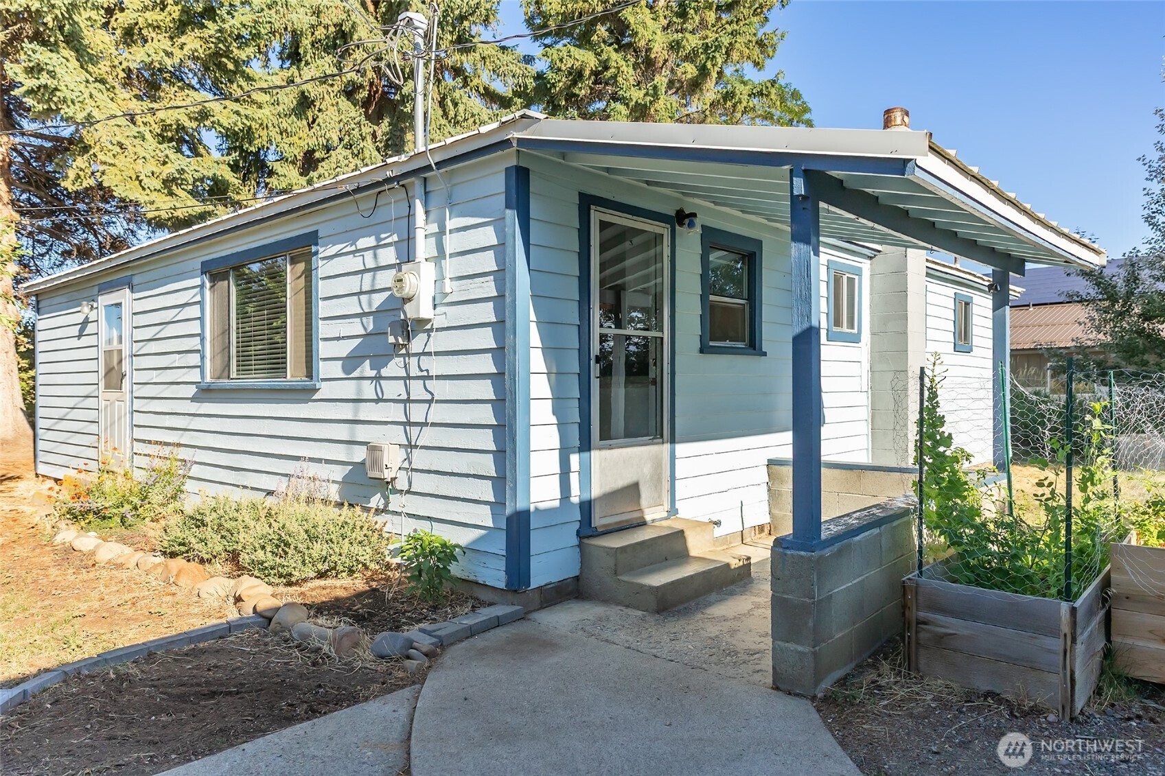 110 Strande Road Property Photo 2