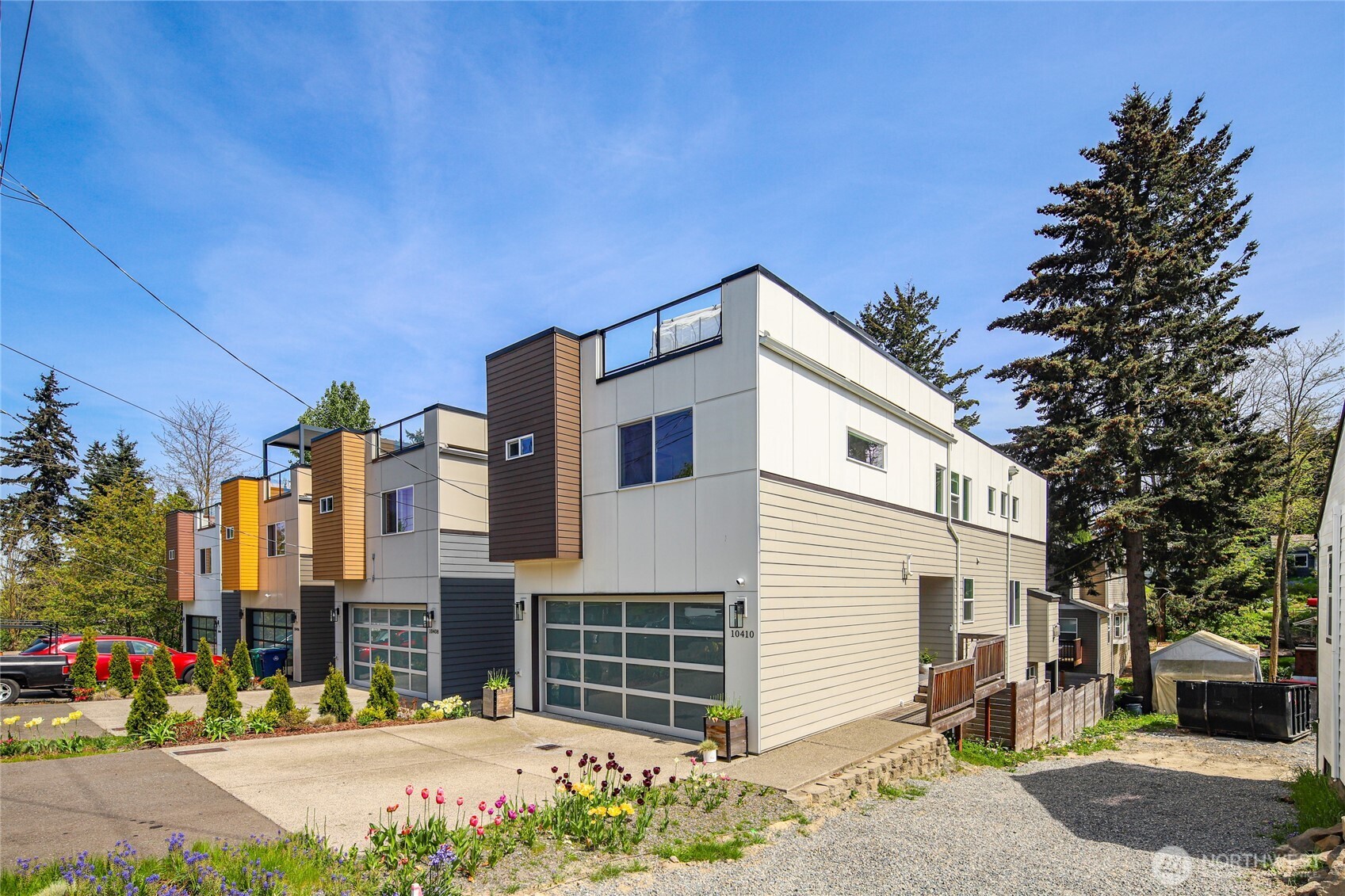 10410 2nd Place Property Photo 1