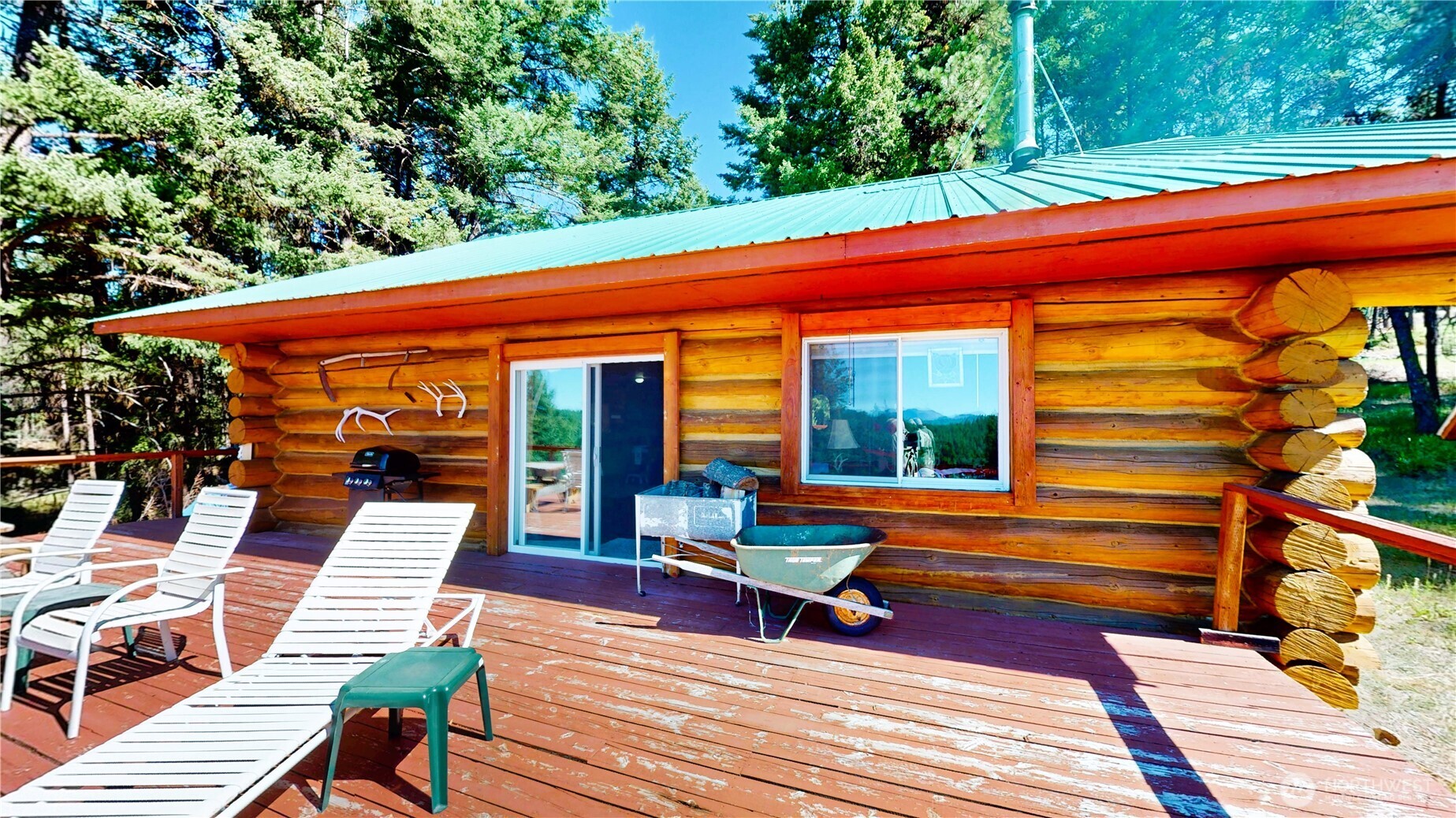 100 Spring Meadow Lane Property Photo 3