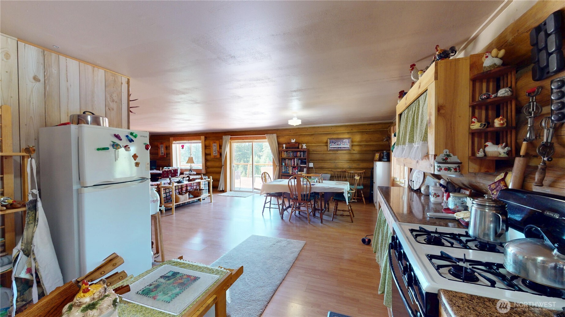 100 Spring Meadow Lane Property Photo 4