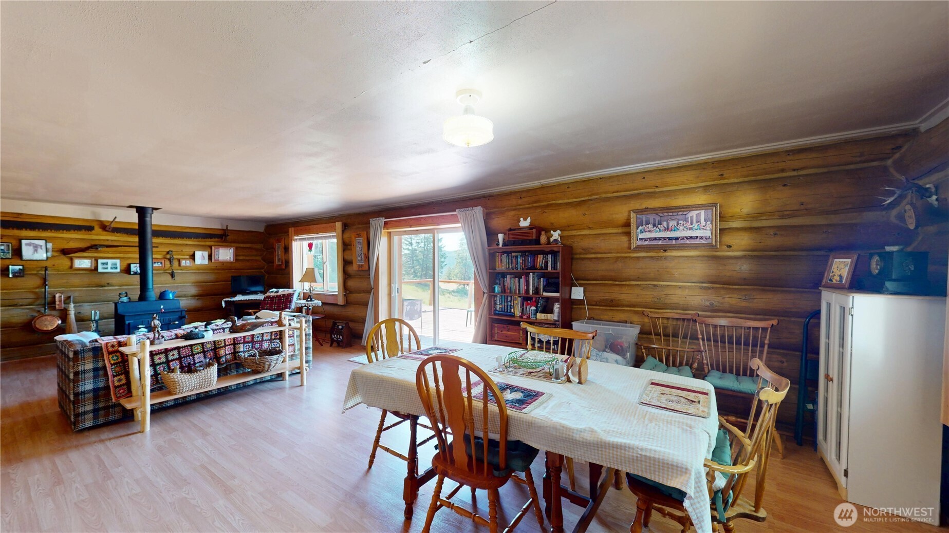 100 Spring Meadow Lane Property Photo 6