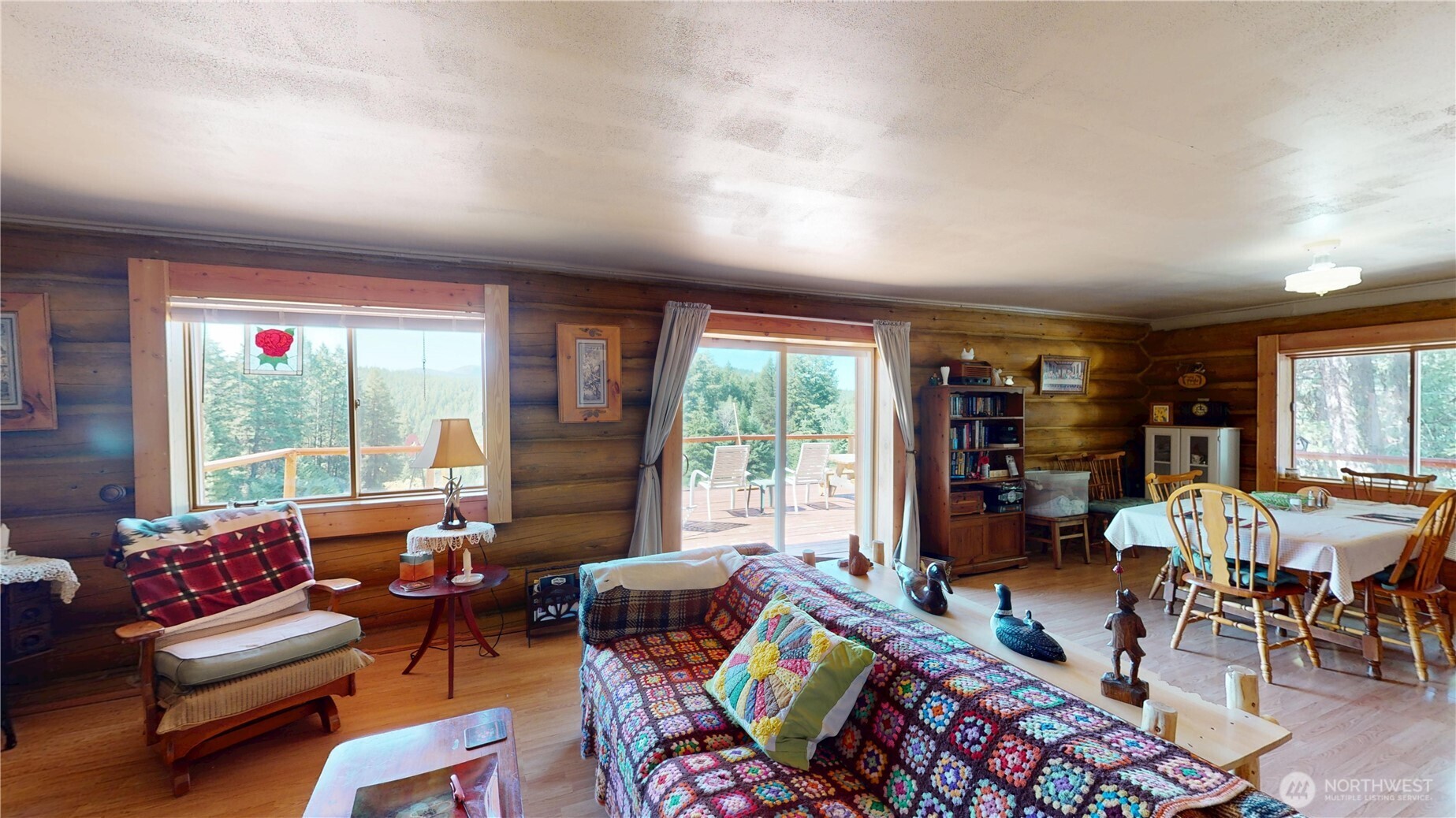 100 Spring Meadow Lane Property Photo 16
