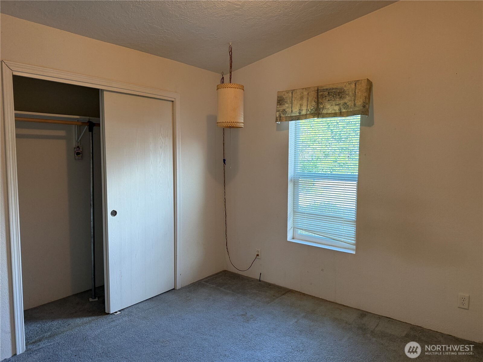 1410 304th Place Property Photo 11