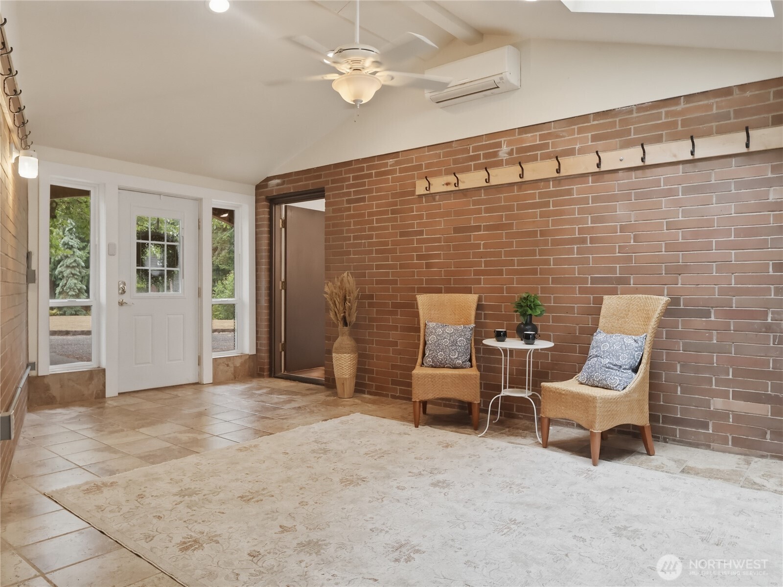 8036 Ellison Loop Property Photo 9