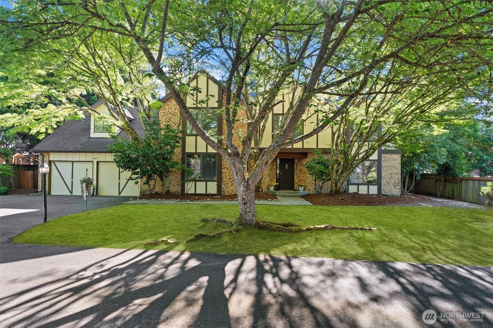 9420 Veterans Drive Property Photo 1