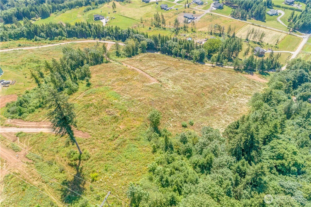 393 Hansen Ext Road Property Photo 3