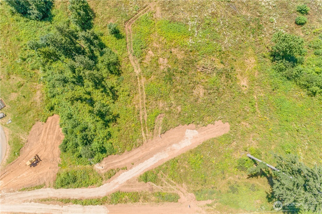393 Hansen Ext Road Property Photo 10
