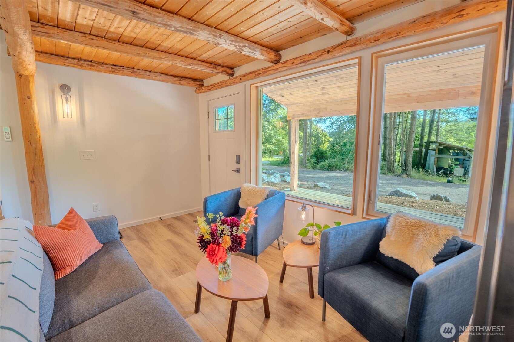311 Enchanted Forest Road Property Photo 4