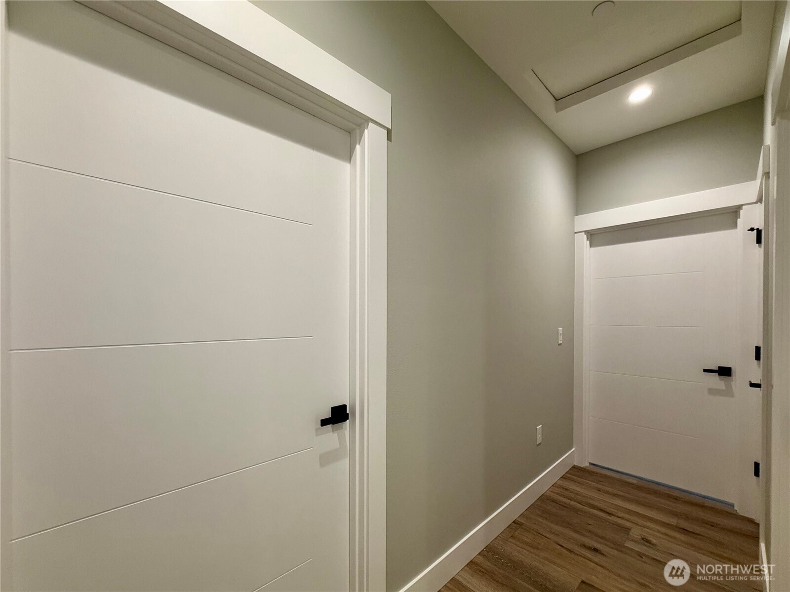 996 Alida Court Property Photo 30