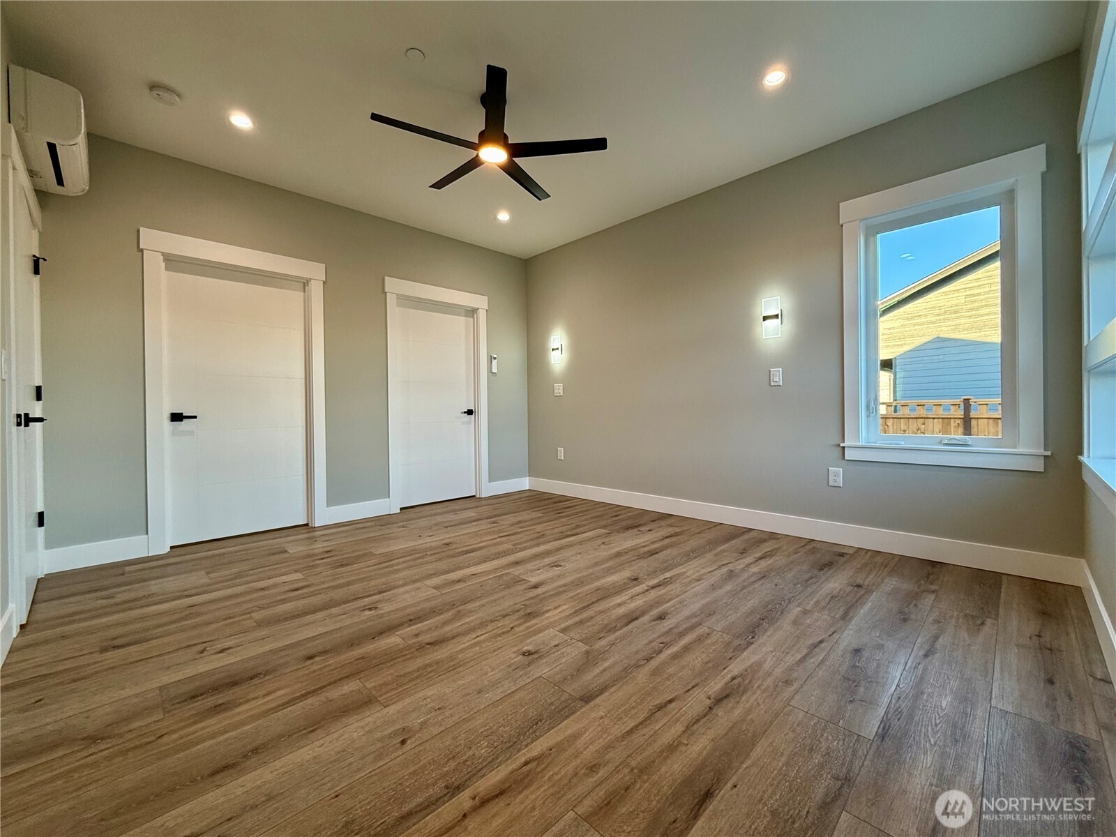 996 Alida Court Property Photo 31