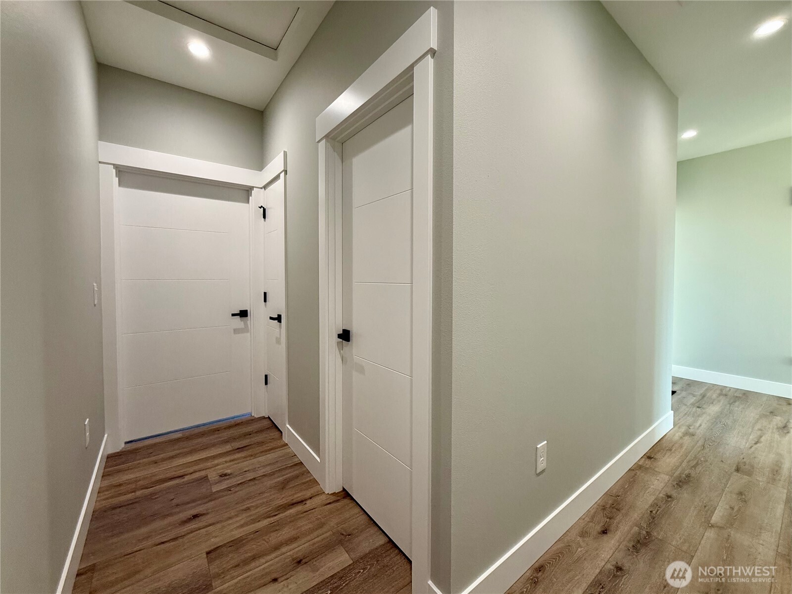 996 Alida Court Property Photo 35