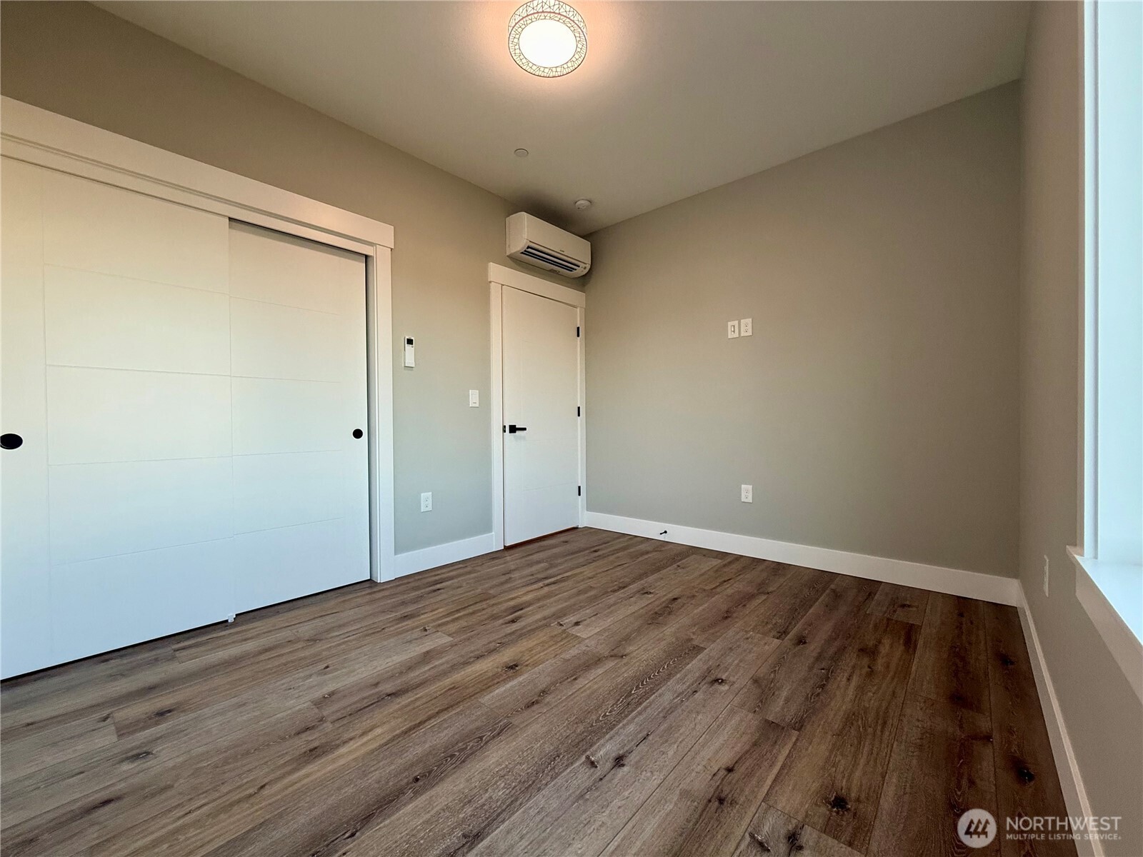 996 Alida Court Property Photo 39