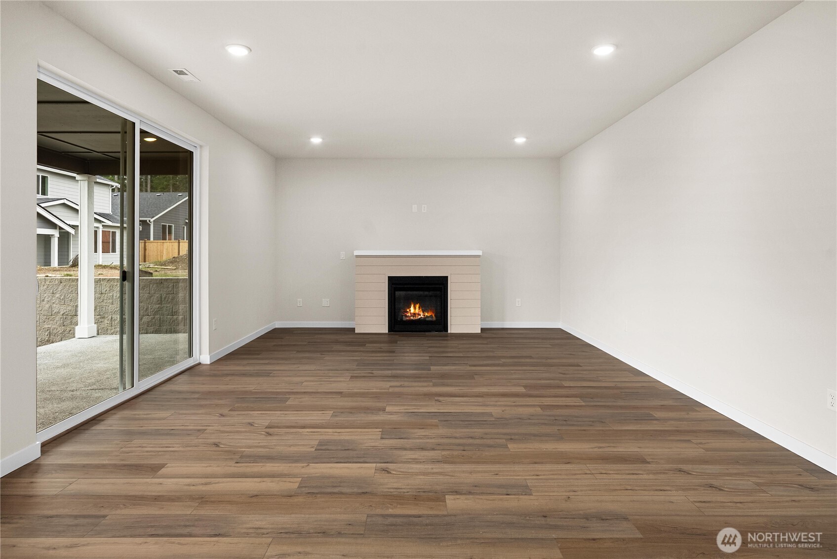 6001 Thornhill Avenue Property Photo 14