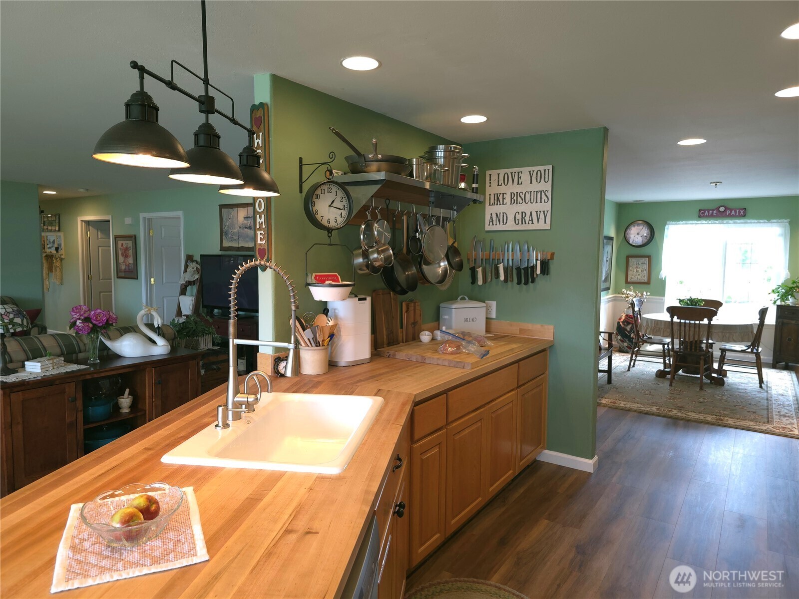 363 Se Eagle Nest Court Property Photo 10