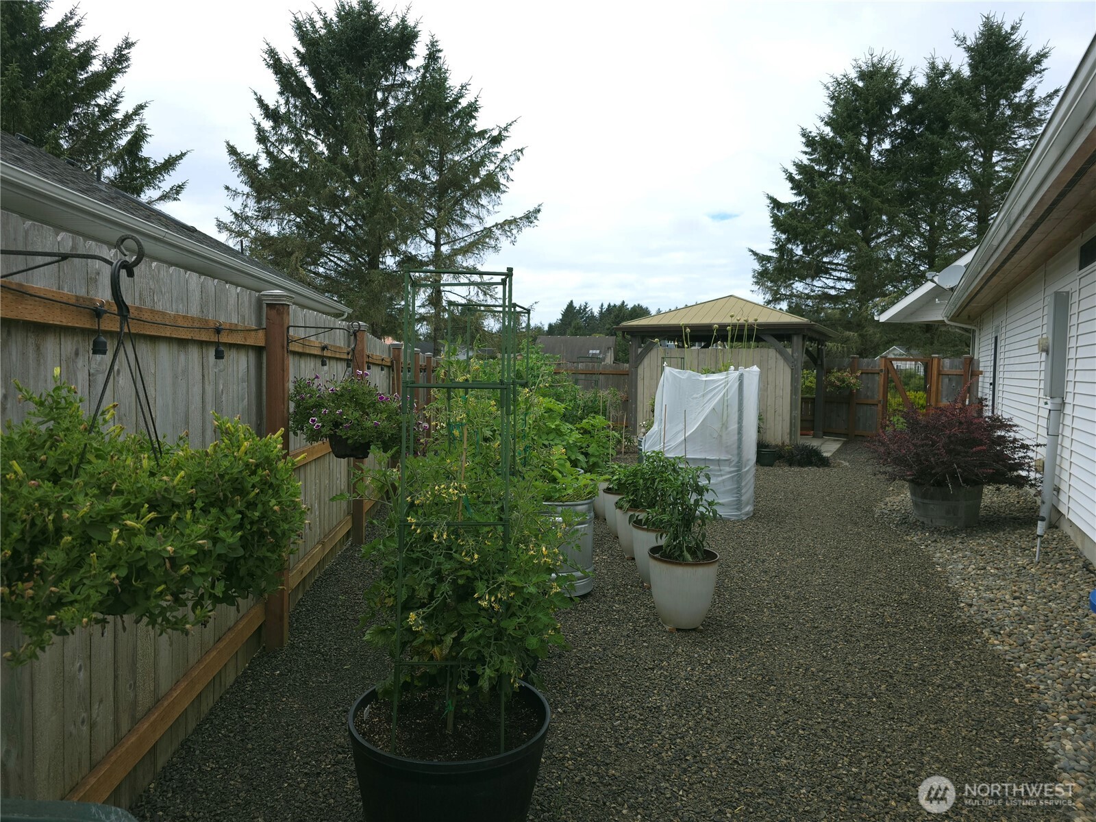 363 Se Eagle Nest Court Property Photo 37