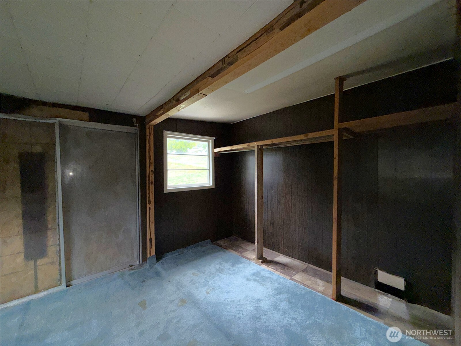 653 E 9th Street Property Photo 17