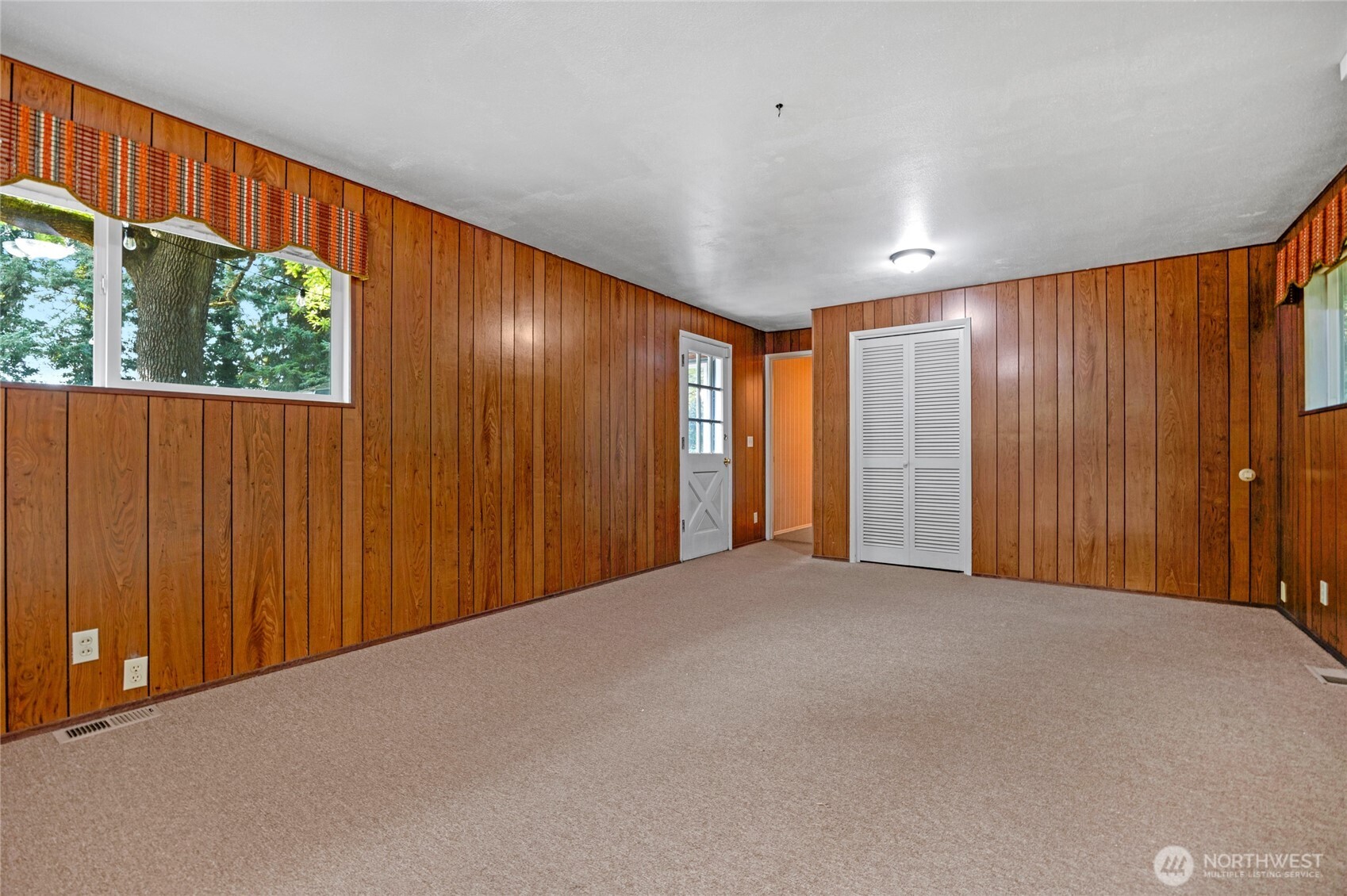 19331 37th Avenue Property Photo 32
