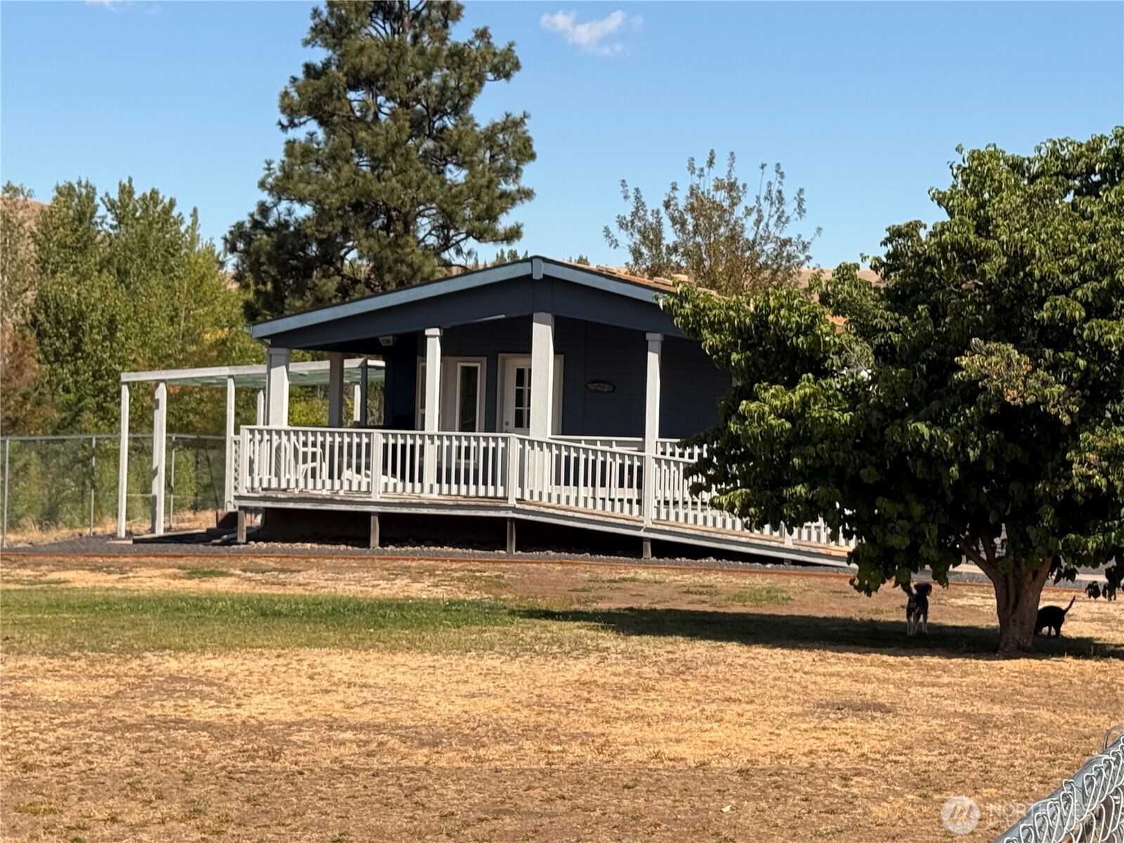 1934 Tucannon Road Property Photo 1