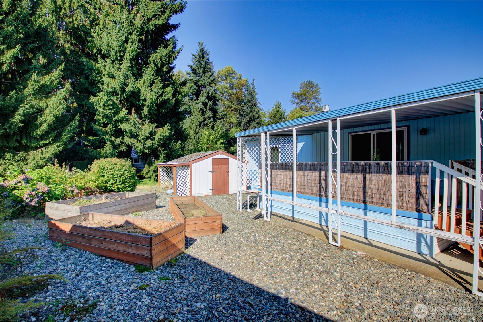 2725 E Fir Street 67 Property Photo 4