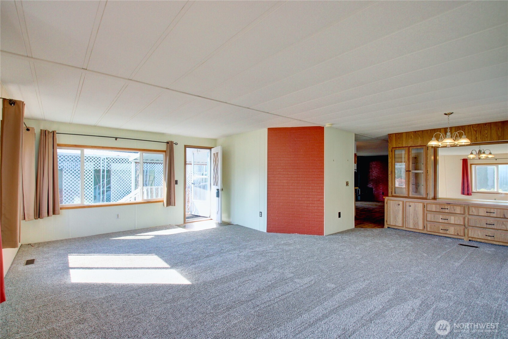 2725 E Fir Street 67 Property Photo 9