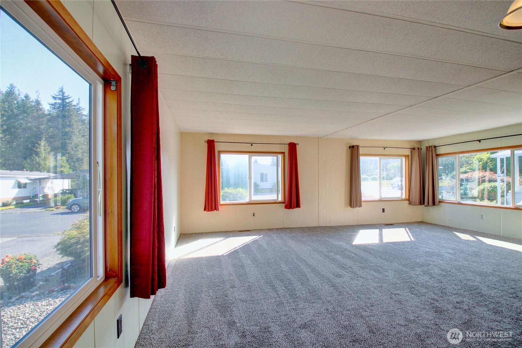 2725 E Fir Street 67 Property Photo 11