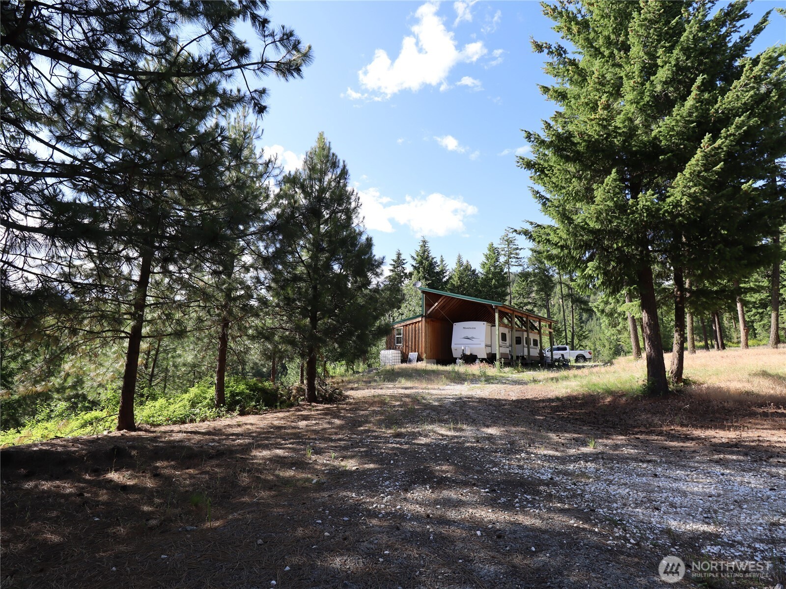 1733 Old Cc Road Property Photo 8