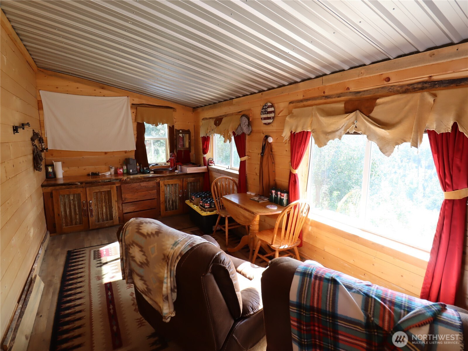 1733 Old Cc Road Property Photo 19