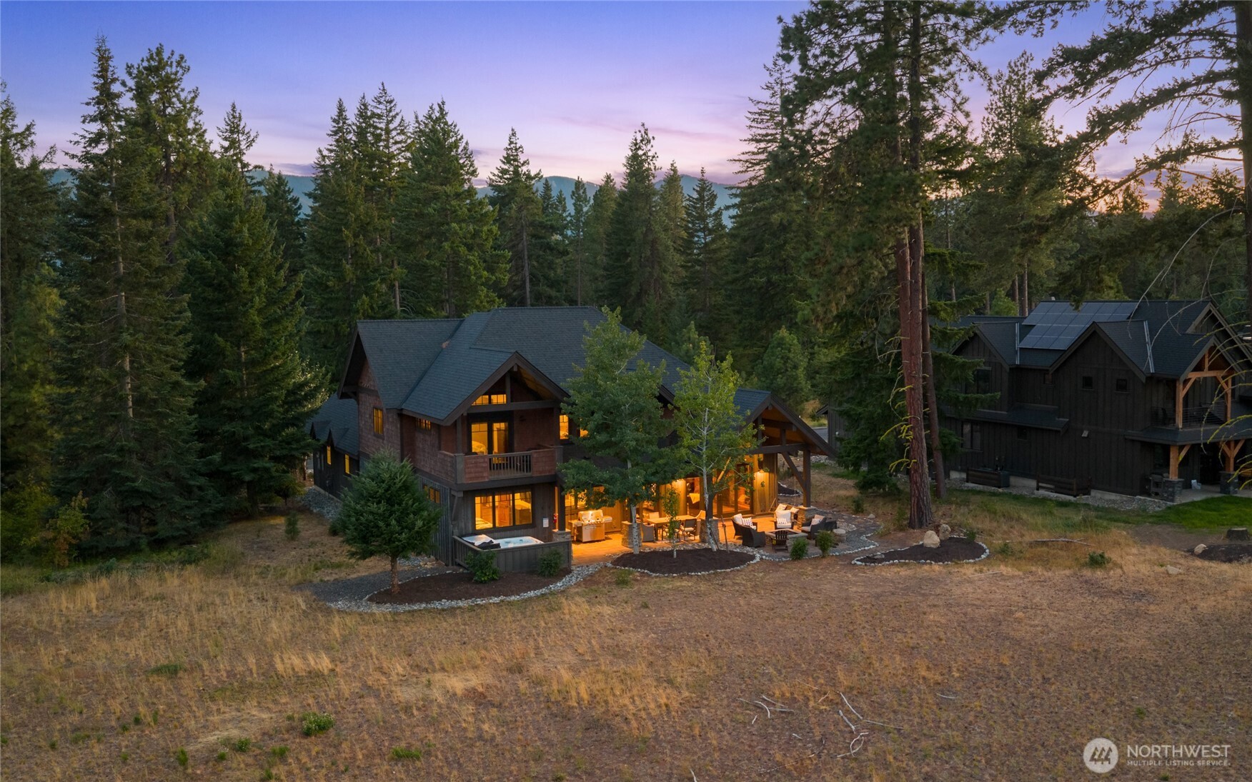 1060 Spragger Way Property Photo 3