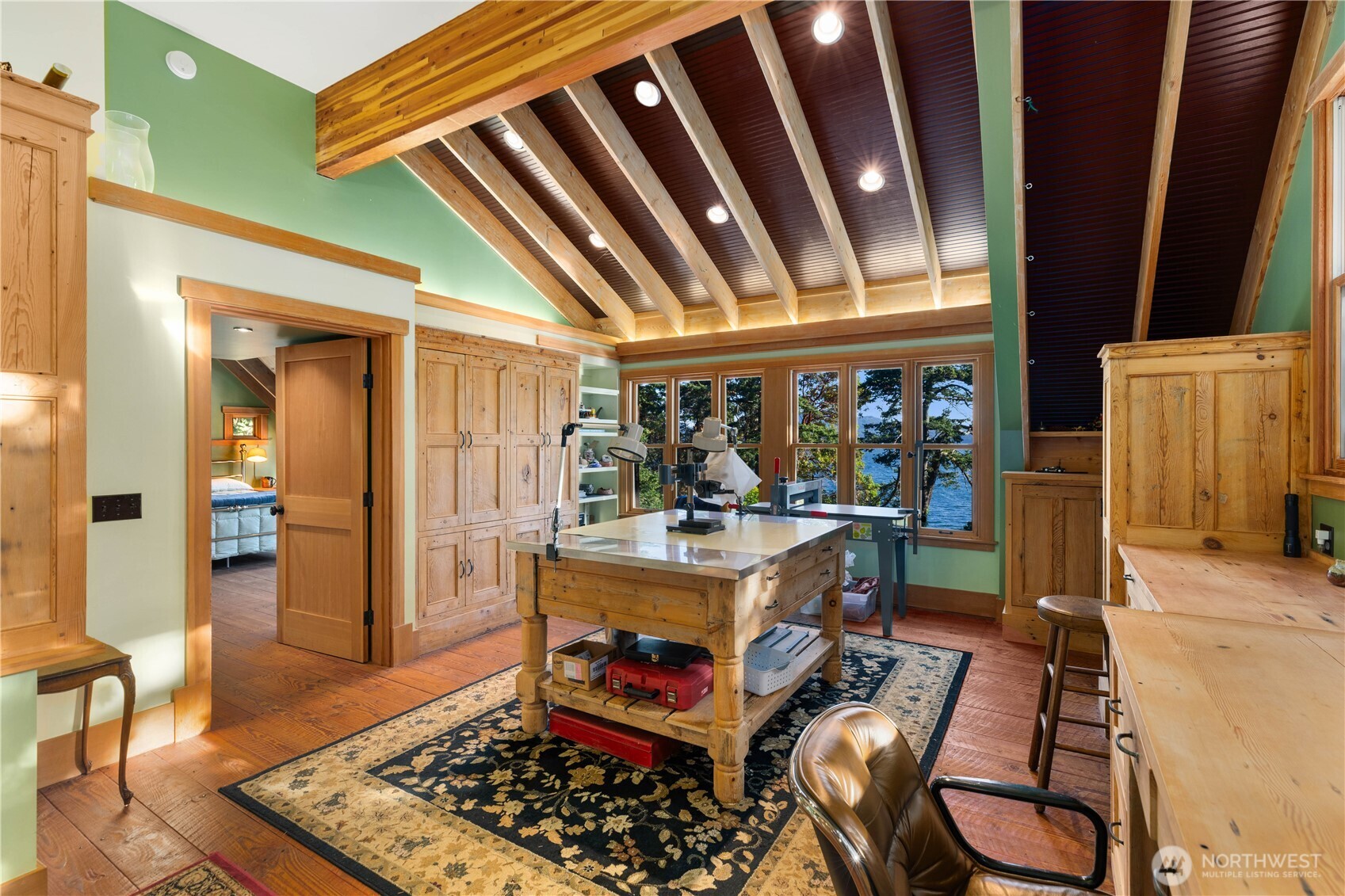 90 Montgomery Lane Property Photo 36