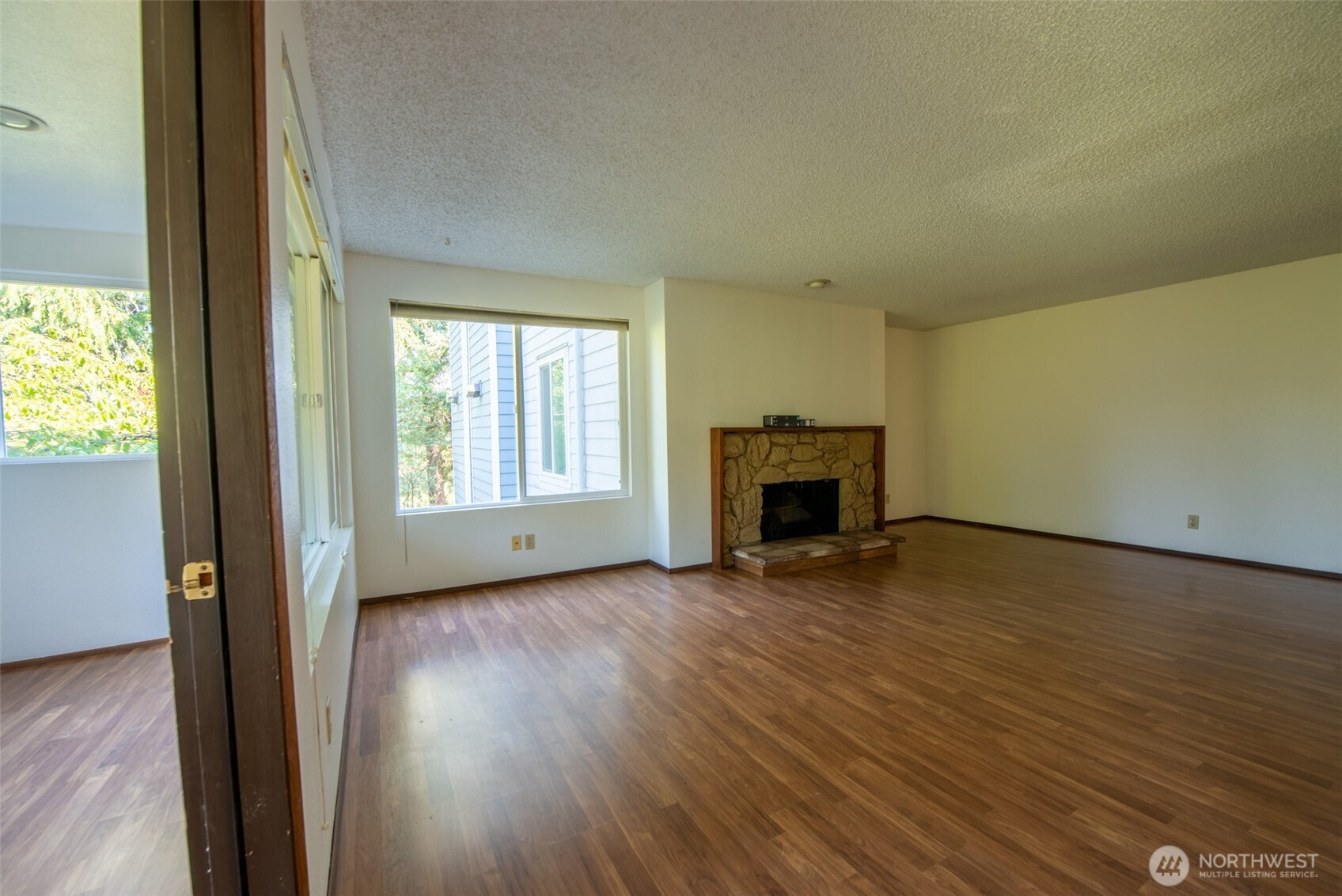 17417 Ashworth Avenue 303 Property Photo 3