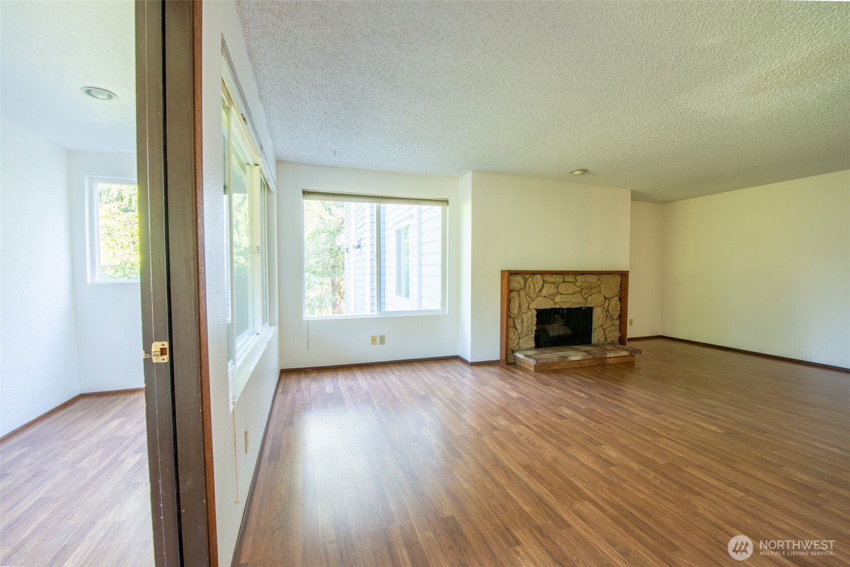 17417 Ashworth Avenue 303 Property Photo 4