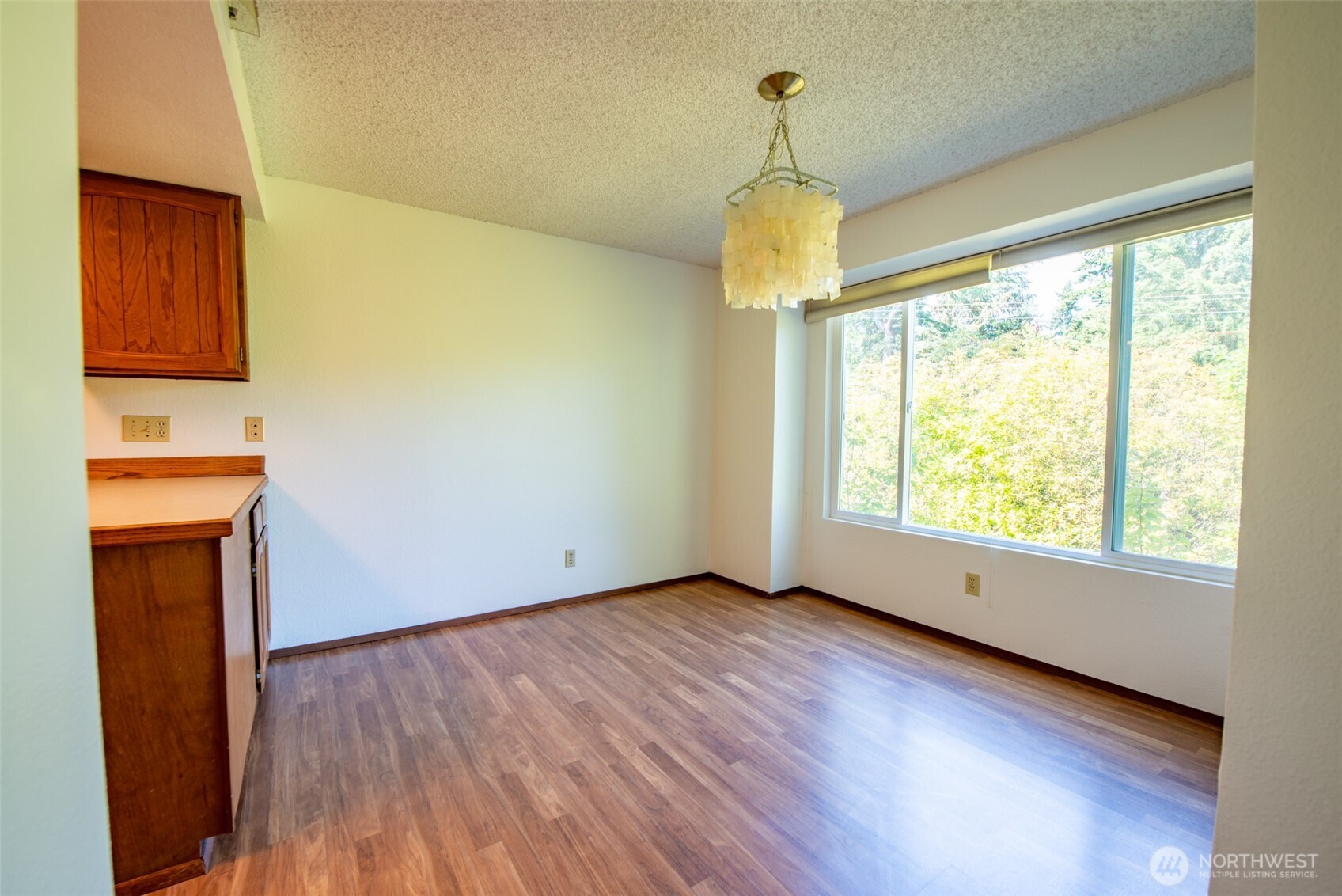 17417 Ashworth Avenue 303 Property Photo 7