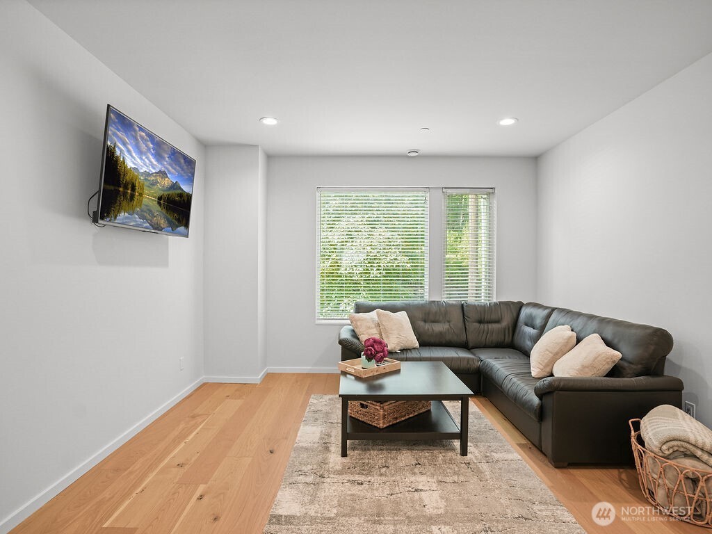 17338 Bothell Way E Property Photo 12