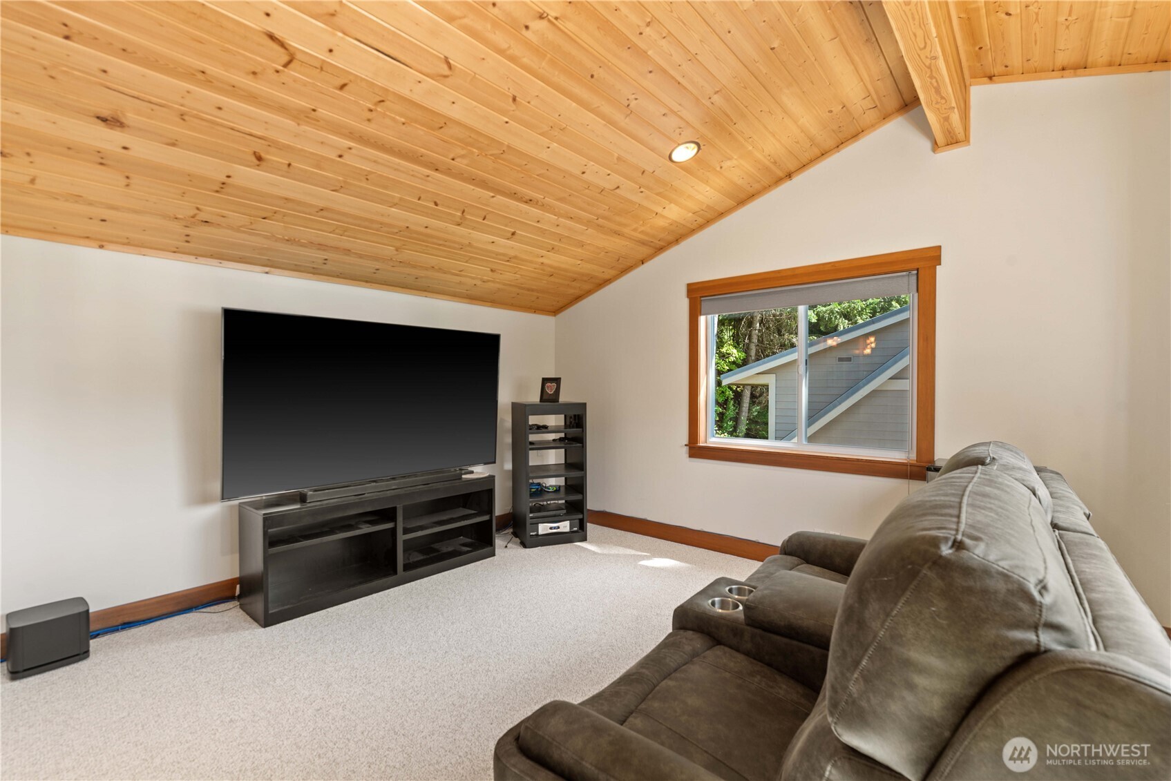 17294 North Shore Drive Property Photo 33