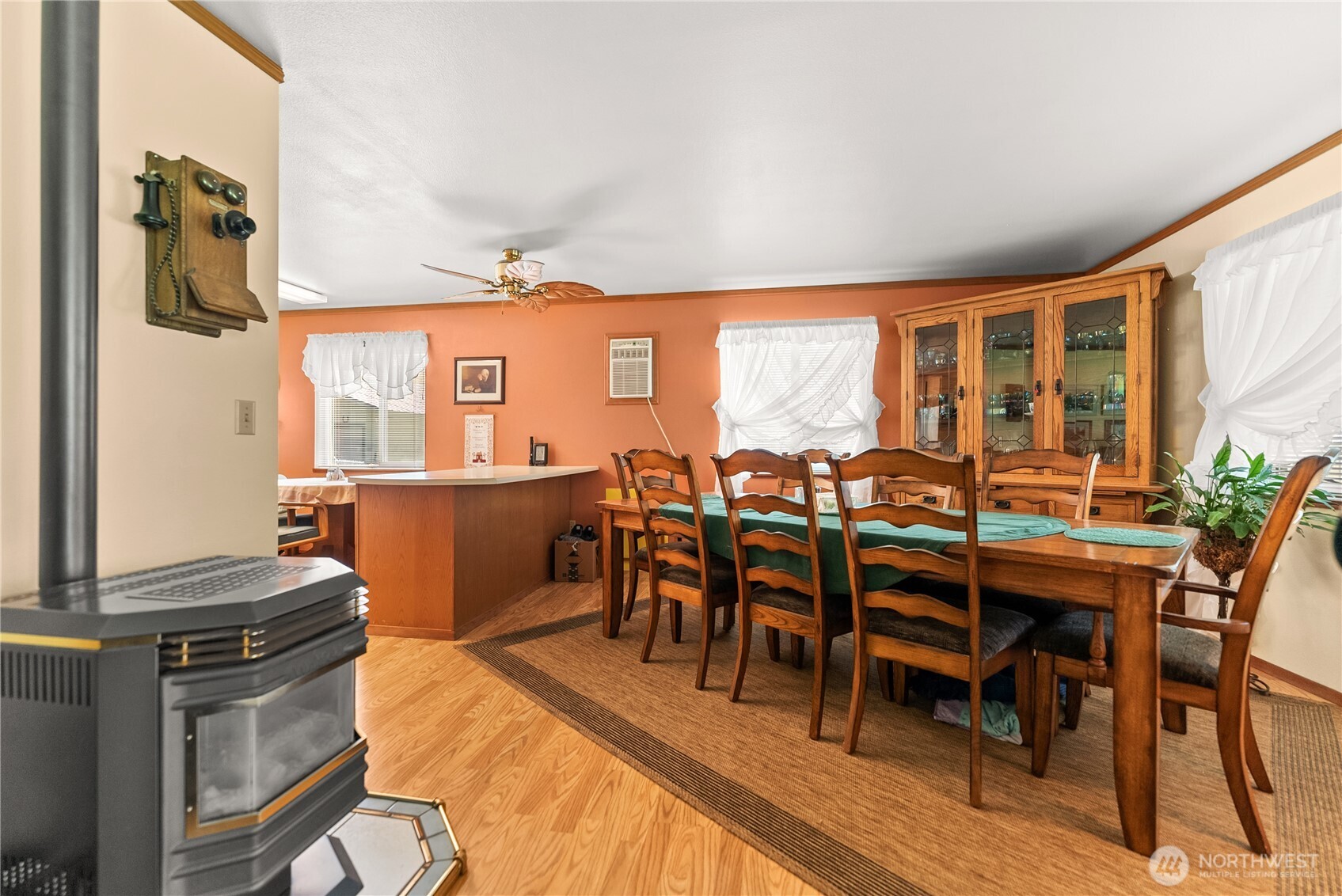 54 B Ross Road B Property Photo 9