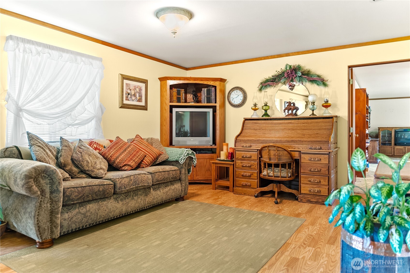 54 B Ross Road B Property Photo 12