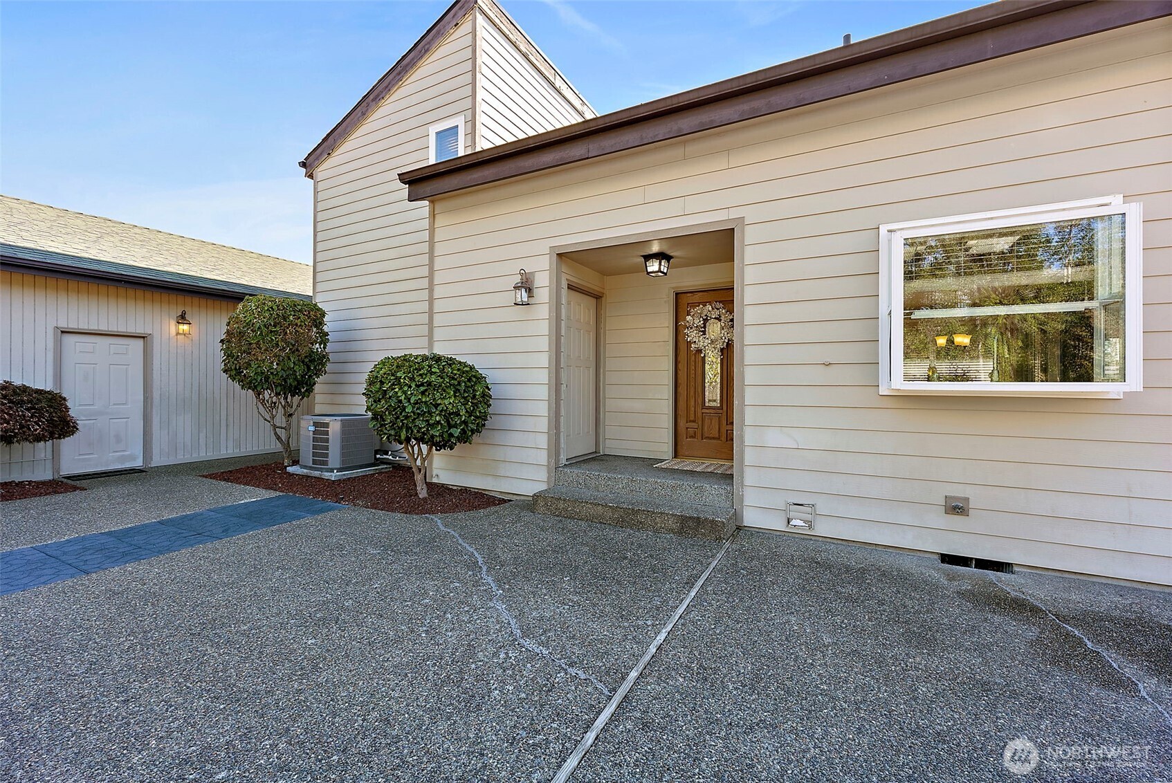 6704 224th Street Property Photo 9
