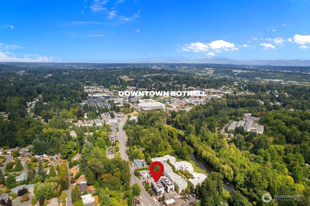 17338 Bothell Way E Property Photo 3