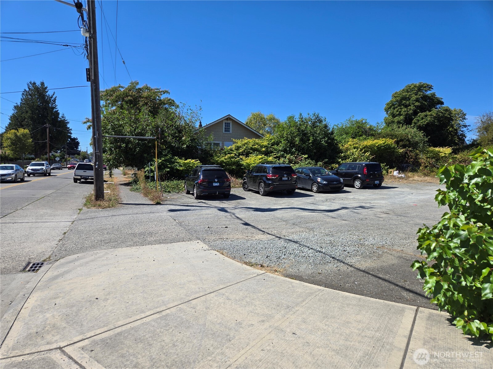 6211 Rainier Avenue Property Photo 11