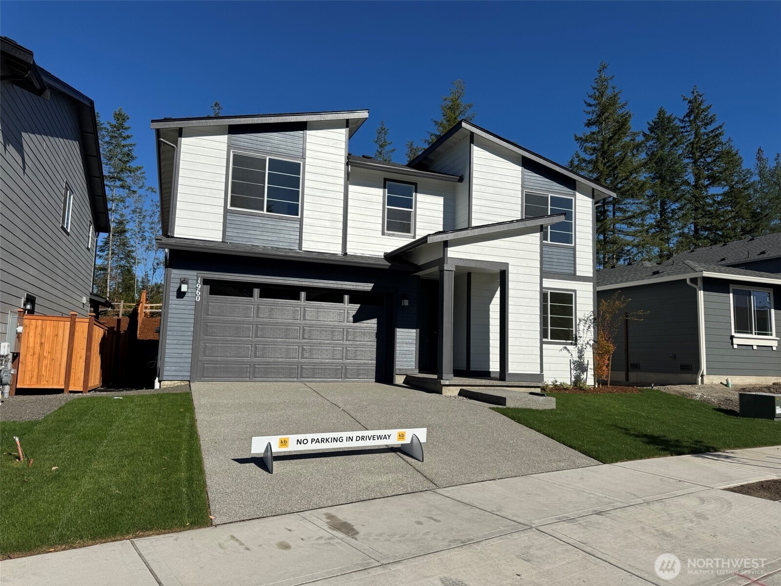 1960 NW Meadowview Drive 6 Property Photo 1