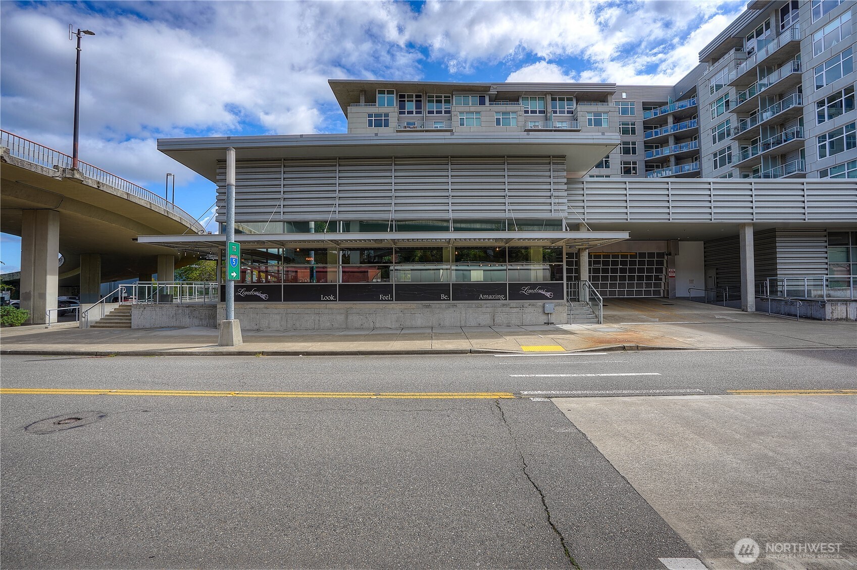 1515 Dock St Ste #2 Property Photo 4