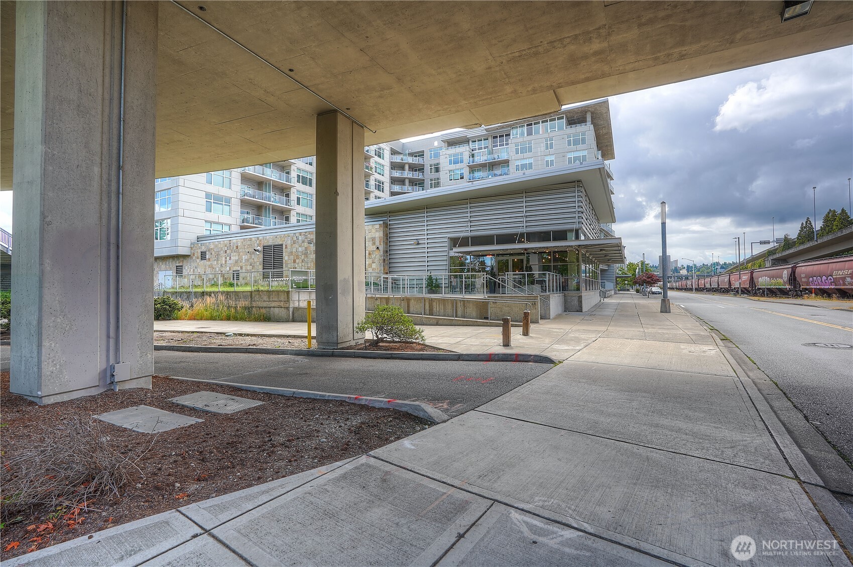 1515 Dock St Ste #2 Property Photo 5