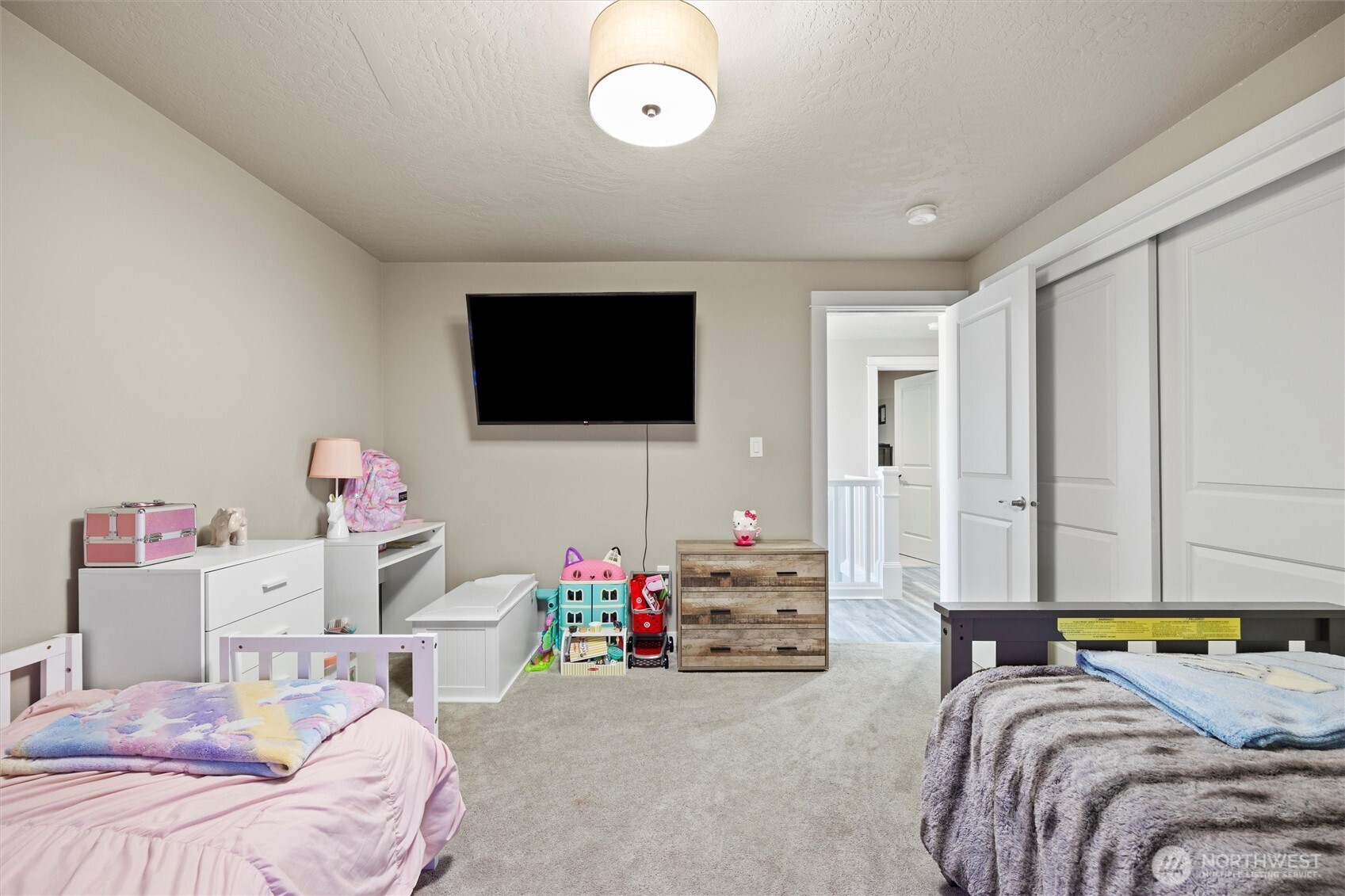 4019 Queen Street Property Photo 22
