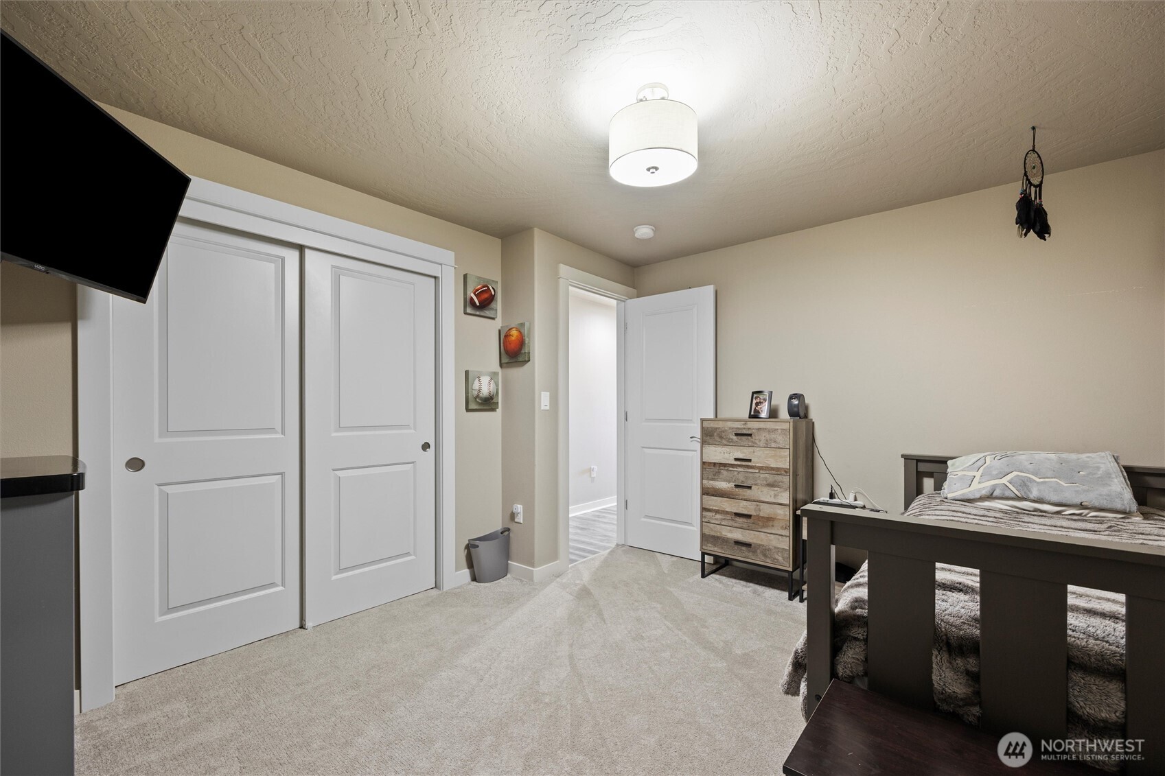 4019 Queen Street Property Photo 27