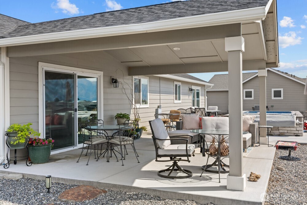 208 Sw Moon River View Property Photo 26