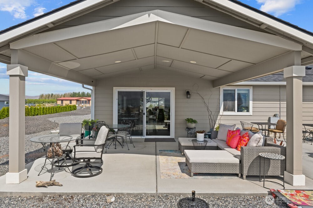 208 Sw Moon River View Property Photo 30