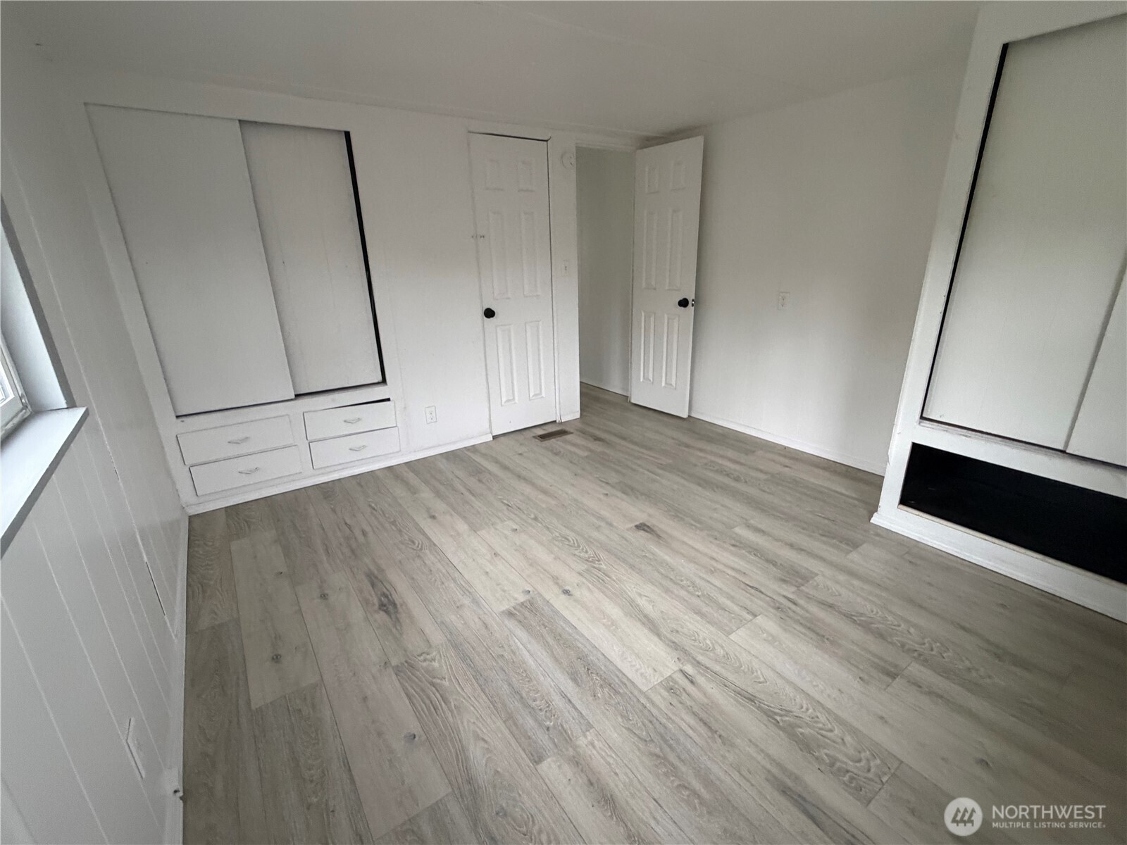 8484 Alder Way Property Photo 14