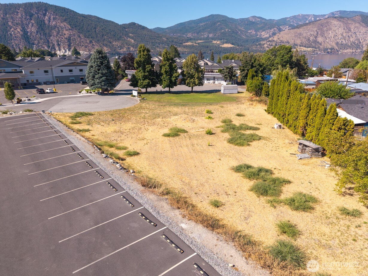 1 Wapato Court Property Photo 9